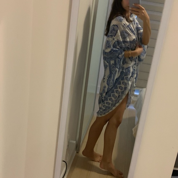 Beach Cover Up - Picture 2 of 3